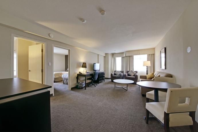 Imagen de los interiores del Hotel Coast Kamloops and Conference Centre. Foto 12