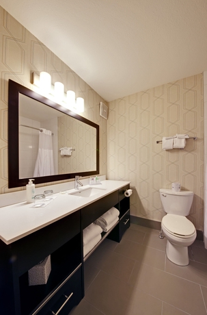 Imagen de la habitación del Hotel Coast Kamloops and Conference Centre. Foto 7