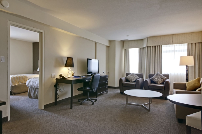 Imagen de los interiores del Hotel Coast Kamloops and Conference Centre. Foto 15