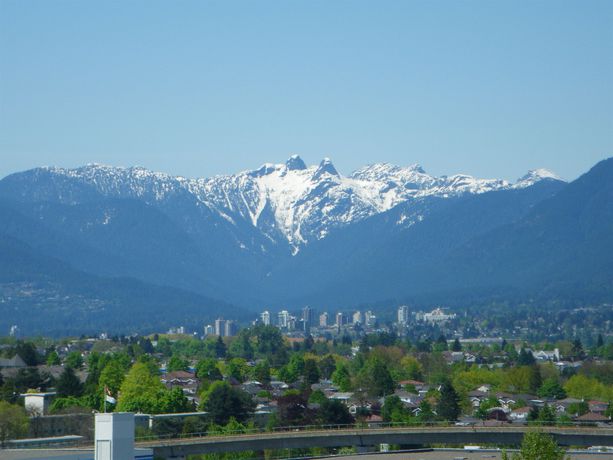 Imagen general del Hotel Coast Metro Vancouver. Foto 2