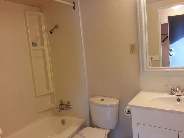 Imagen de la habitación del Hotel Coast Metro Vancouver. Foto 11