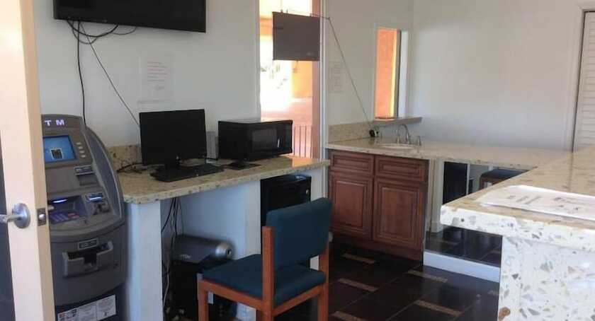 Imagen general del Hotel Coast Motel. Foto 3