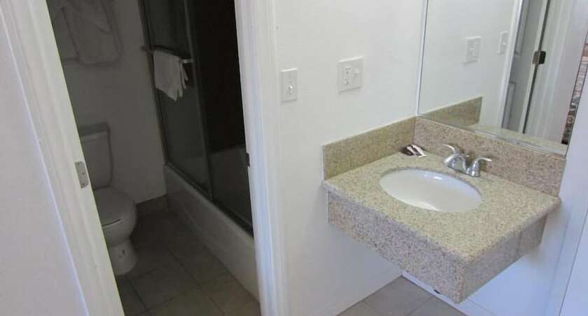 Imagen general del Hotel Coast Motel. Foto 7