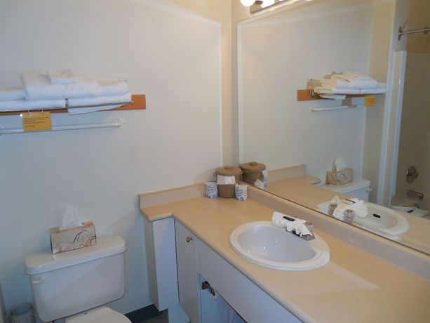 Imagen de la habitación del Hotel Coast Parksville. Foto 4