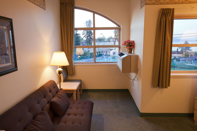 Imagen de los exteriores del Hotel Coast Parksville. Foto 12