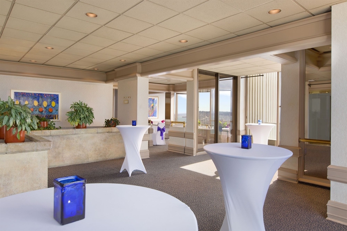 Imagen de los interiores del Hotel Coast Plaza. Foto 12