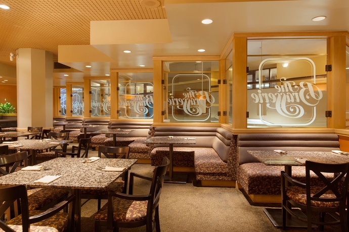 Imagen del bar/restaurante del Hotel Coast Plaza. Foto 5