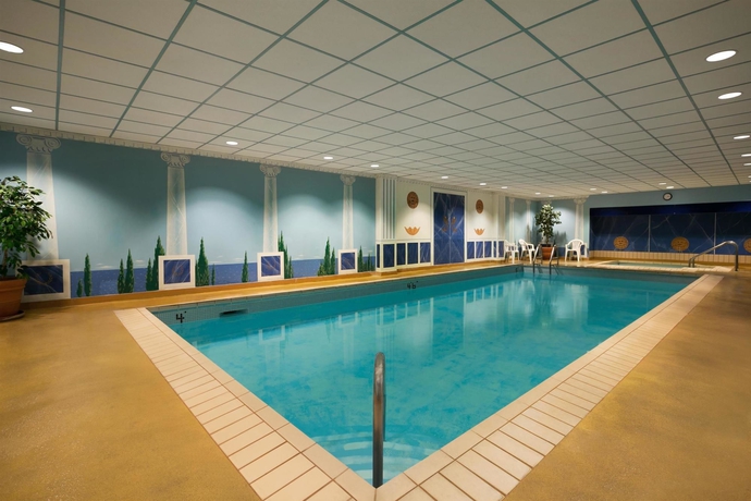 Imagen de la piscina del Hotel Coast Prince George By Apa. Foto 15