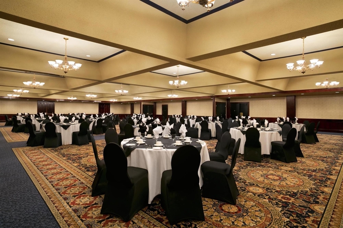 Imagen de los interiores del Hotel Coast Prince George By Apa. Foto 14