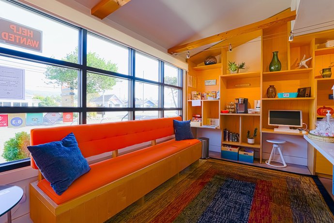 Imagen de los interiores del Hotel Coast River Inn by OYO Seaside. Foto 18