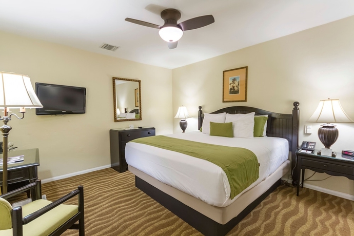 Imagen de la habitación del Hotel Coast Village Inn - Santa Barbara. Foto 6