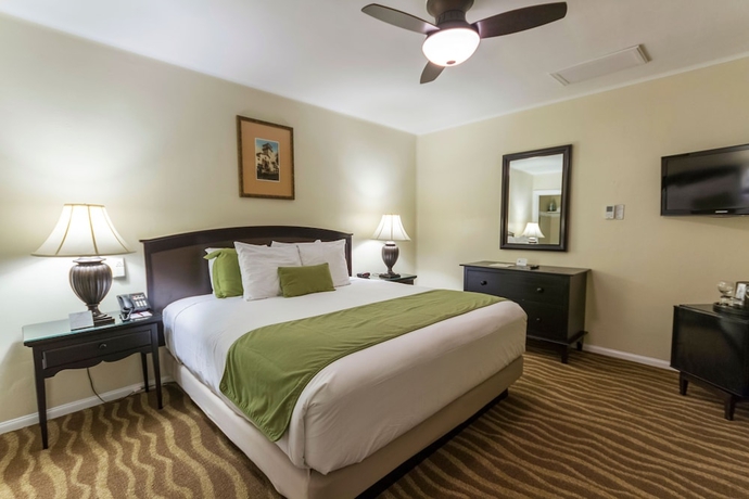 Imagen de la habitación del Hotel Coast Village Inn - Santa Barbara. Foto 10