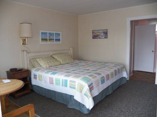 Imagen de la habitación del Hotel Coast Village Inn and Cottages. Foto 11