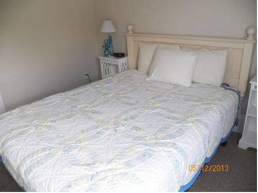 Imagen de la habitación del Hotel Coast Village Inn and Cottages. Foto 13