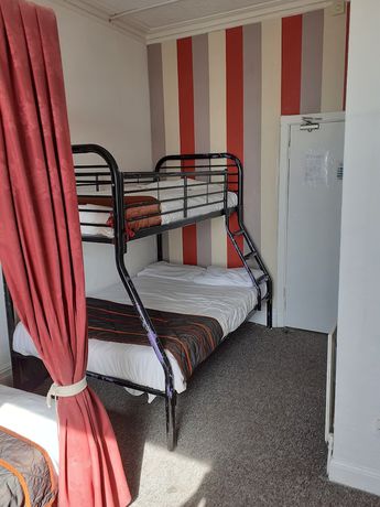 Imagen de la habitación del Hotel Coastal Bay. Foto 4