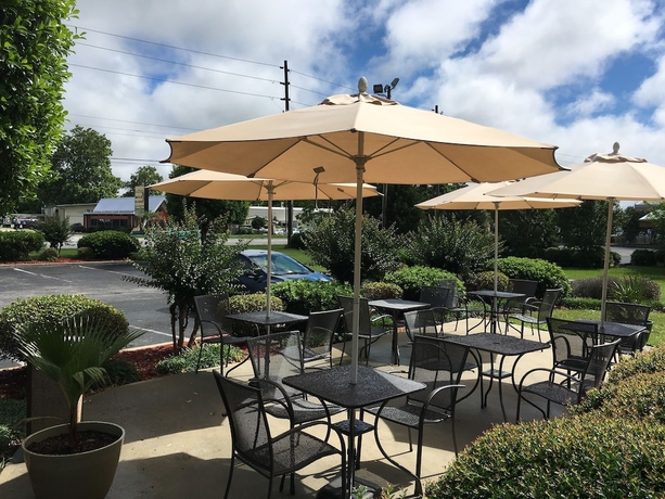 Imagen general del Hotel Coastal Inn and Suites - Wilmington, Nc. Foto 2