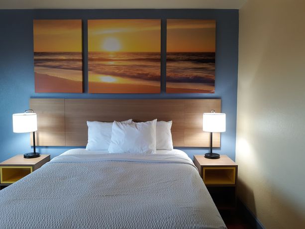 Imagen de la habitación del Hotel Coastal Inn by OYO Lincoln City - Oregon Coast Hwy. Foto 7