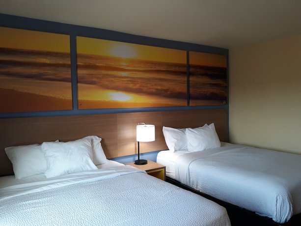 Imagen de la habitación del Hotel Coastal Inn by OYO Lincoln City - Oregon Coast Hwy. Foto 19