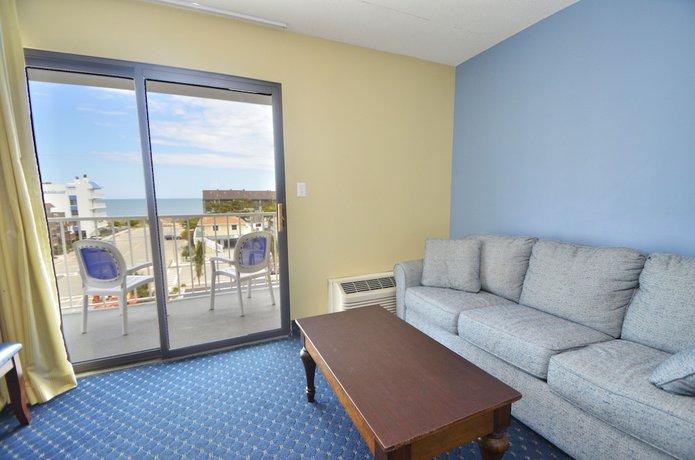 Imagen de la habitación del Hotel Coastal Palms Inn and Suites. Foto 6