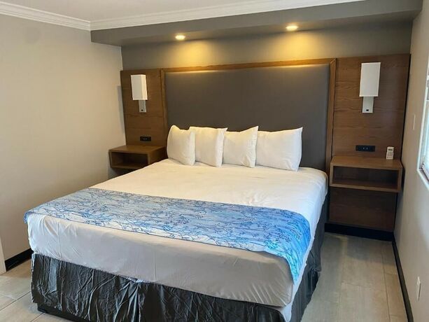 Imagen general del Hotel Coastal Sands Inn. Foto 9