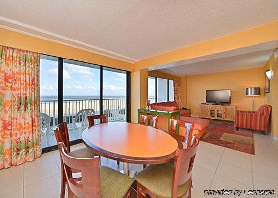 Imagen general del Hotel Coastal and Suites Virginia Beach Oceanfront. Foto 7