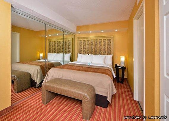 Imagen general del Hotel Coastal and Suites Virginia Beach Oceanfront. Foto 10