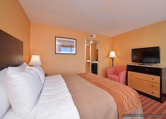 Imagen general del Hotel Coastal and Suites Virginia Beach Oceanfront. Foto 14