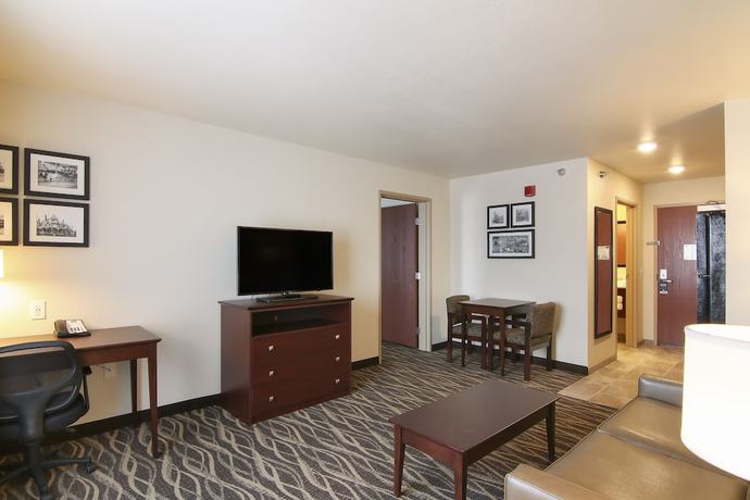 Imagen de la habitación del Hotel Cobblestone Inn and Suites at UW Stout Downtown Menomonie. Foto 15