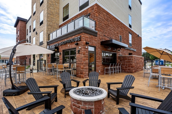 Imagen del bar/restaurante del Hotel Cobblestone and Suites - Lynden. Foto 9