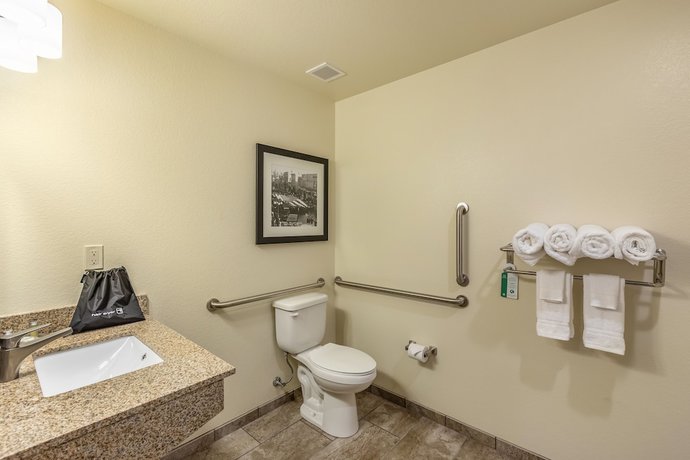 Imagen de la habitación del Hotel Cobblestone and Suites - Two Rivers. Foto 11