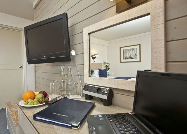 Imagen de la habitación del Hotel Cobo Bay. Foto 13