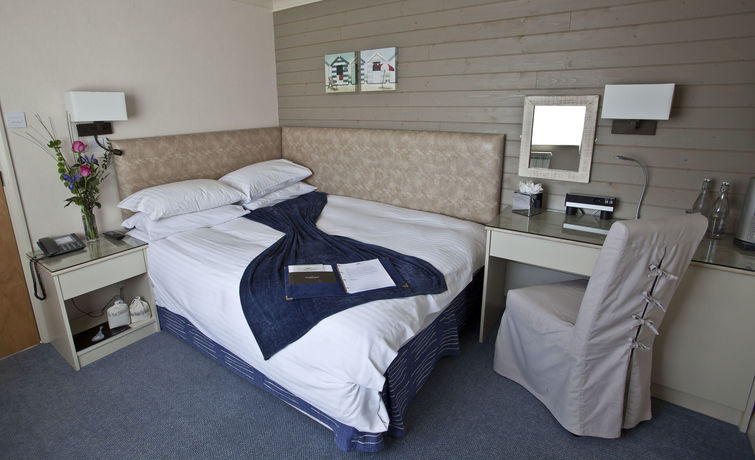 Imagen del bar/restaurante del Hotel Cobo Bay. Foto 6