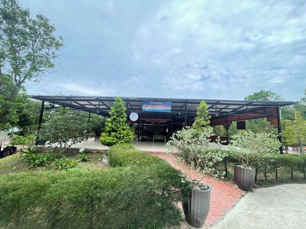 Imagen general del Hotel Cô Tô Village. Foto 4