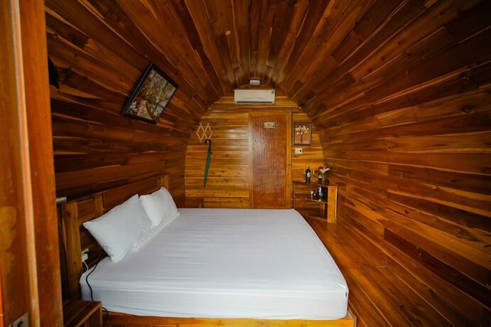 Imagen de la habitación del Hotel Cô Tô Village. Foto 19