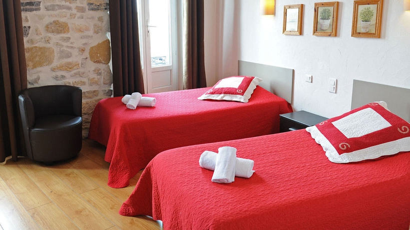 Imagen de la habitación del Hotel Côte Basque. Foto 12