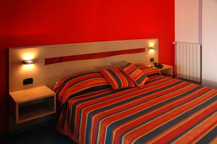 Imagen de la habitación del Hotel C&ocirc;te D'est. Foto 3