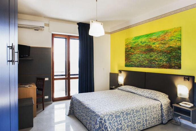 Imagen de la habitación del Hotel C&ocirc;te D'est. Foto 4