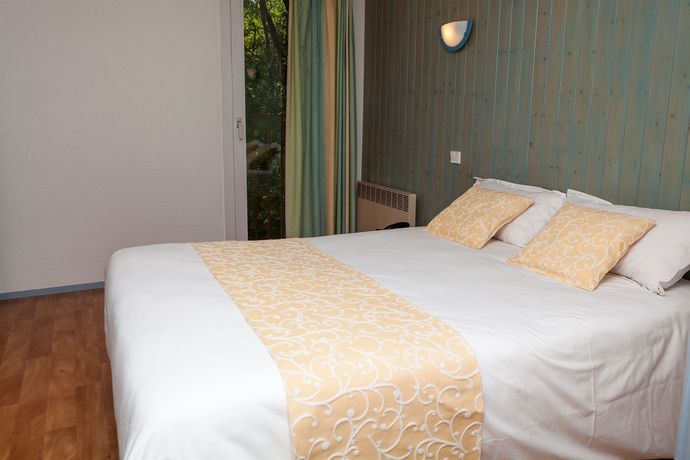 Imagen de la habitación del Hotel C&ocirc;t&eacute; Sud L&eacute;man. Foto 10