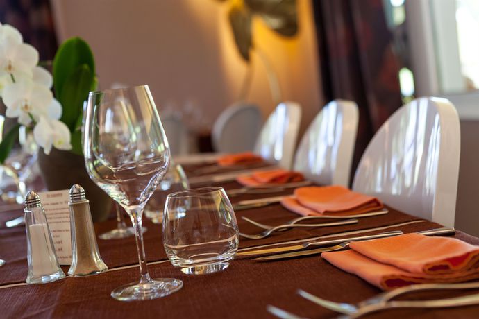 Imagen del bar/restaurante del Hotel C&ocirc;t&eacute; Sud L&eacute;man. Foto 4