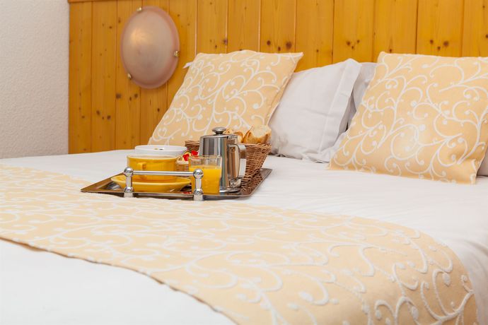 Imagen de la habitación del Hotel C&ocirc;t&eacute; Sud L&eacute;man. Foto 13