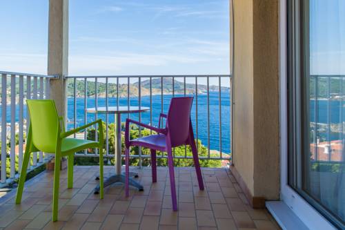 Imagen de la habitación del Hotel C&ocirc;t&eacute; Thalasso Banyuls Sur Mer. Foto 5