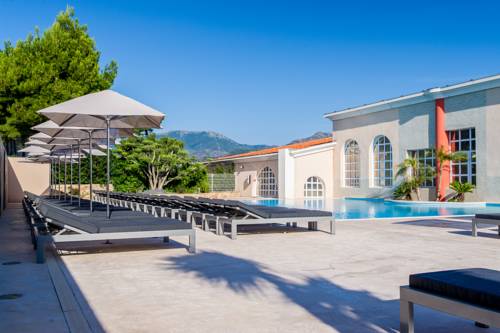 Imagen de la habitación del Hotel C&ocirc;t&eacute; Thalasso Banyuls Sur Mer. Foto 6
