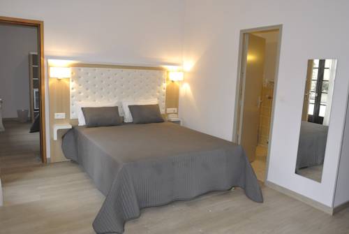 Imagen de la habitación del Hotel Côté Ventoux. Foto 4