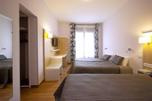 Imagen de la habitación del Hotel Côté Ventoux. Foto 9