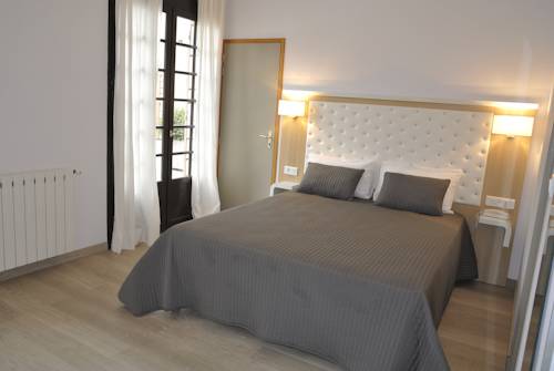Imagen de la habitación del Hotel Côté Ventoux. Foto 12