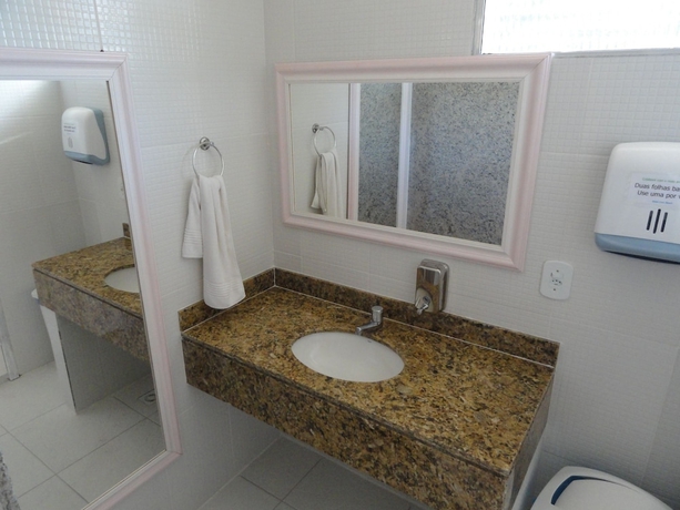 Imagen de la habitación del Hotel Coco Beach, Conde. Foto 16