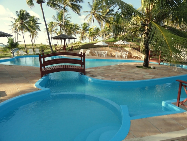 Imagen de la piscina del Hotel Coco Beach, Conde. Foto 18