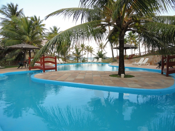 Imagen de la piscina del Hotel Coco Beach, Conde. Foto 19
