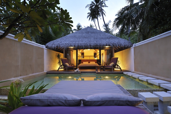 Imagen de la piscina del Hotel Coco Bodu Hithi. Foto 14
