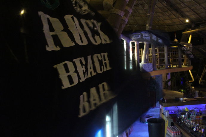 Imagen del bar/restaurante del Hotel Coco Cape Lanta. Foto 4